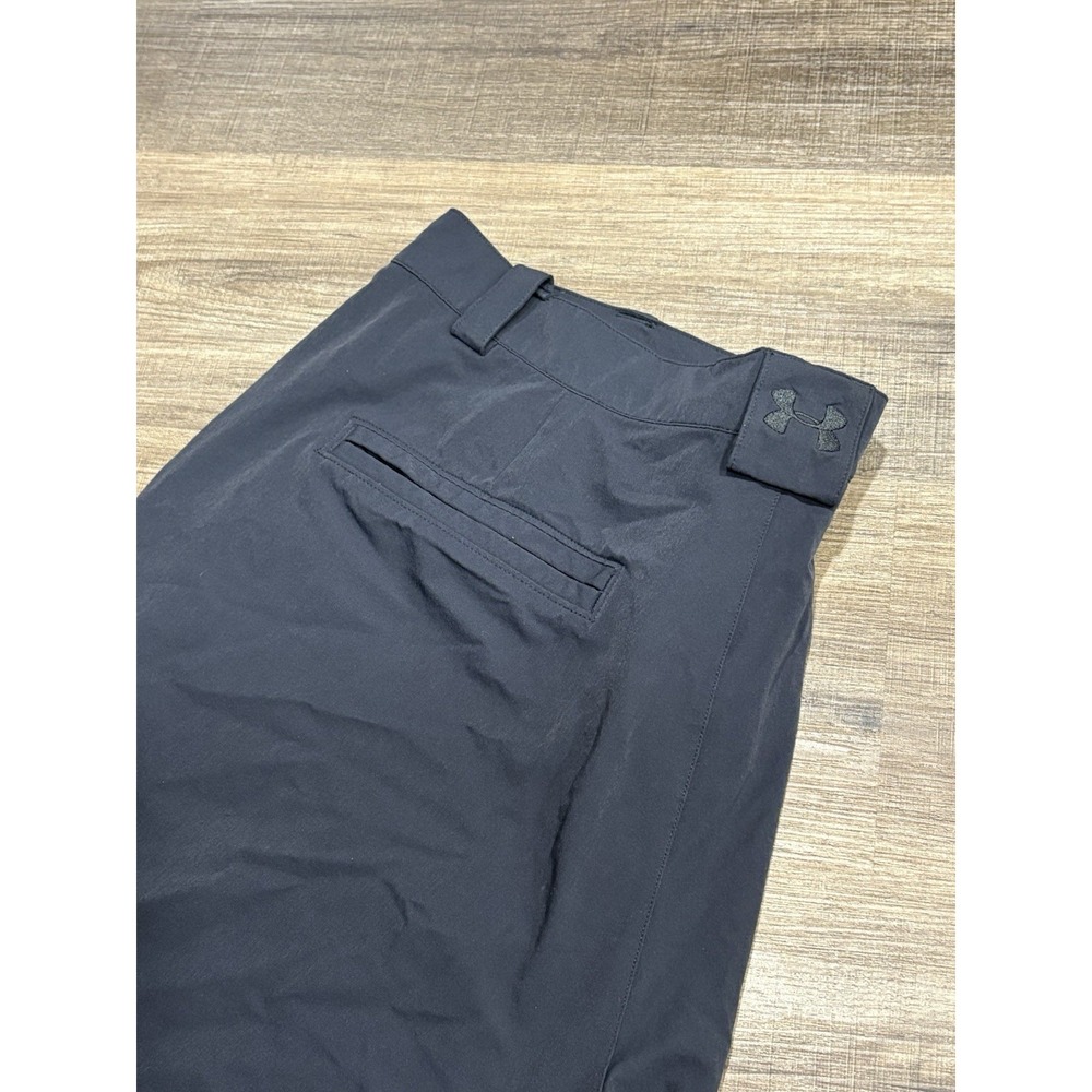 Under Armour Black Shorts Mens 38 R HeatGear Loose Shorts 10"‎ Inseam